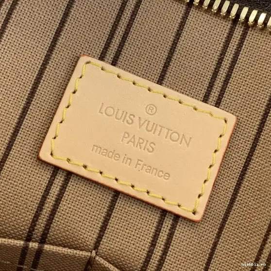 WIS Mezzo LOUIS VUITTON 0327